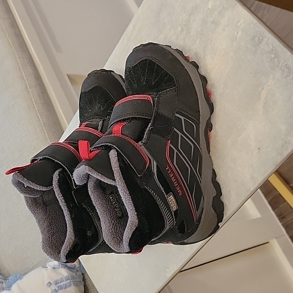 Merrell boys boots